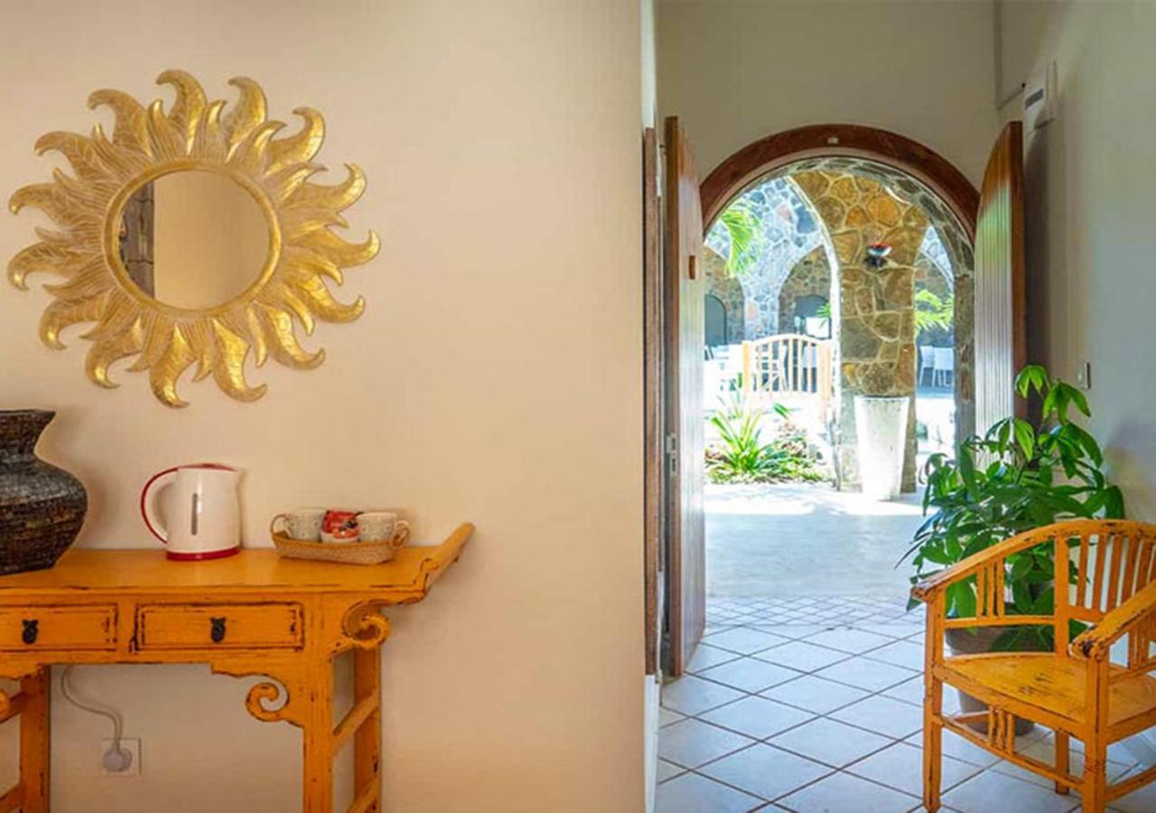 Hacienda Plaza Hotel Pereybere Beach Esterno foto