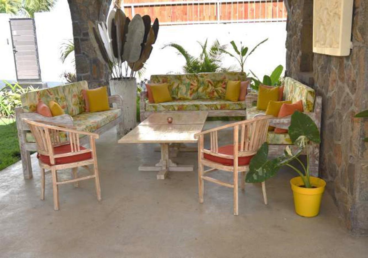 Hacienda Plaza Hotel Pereybere Beach Esterno foto