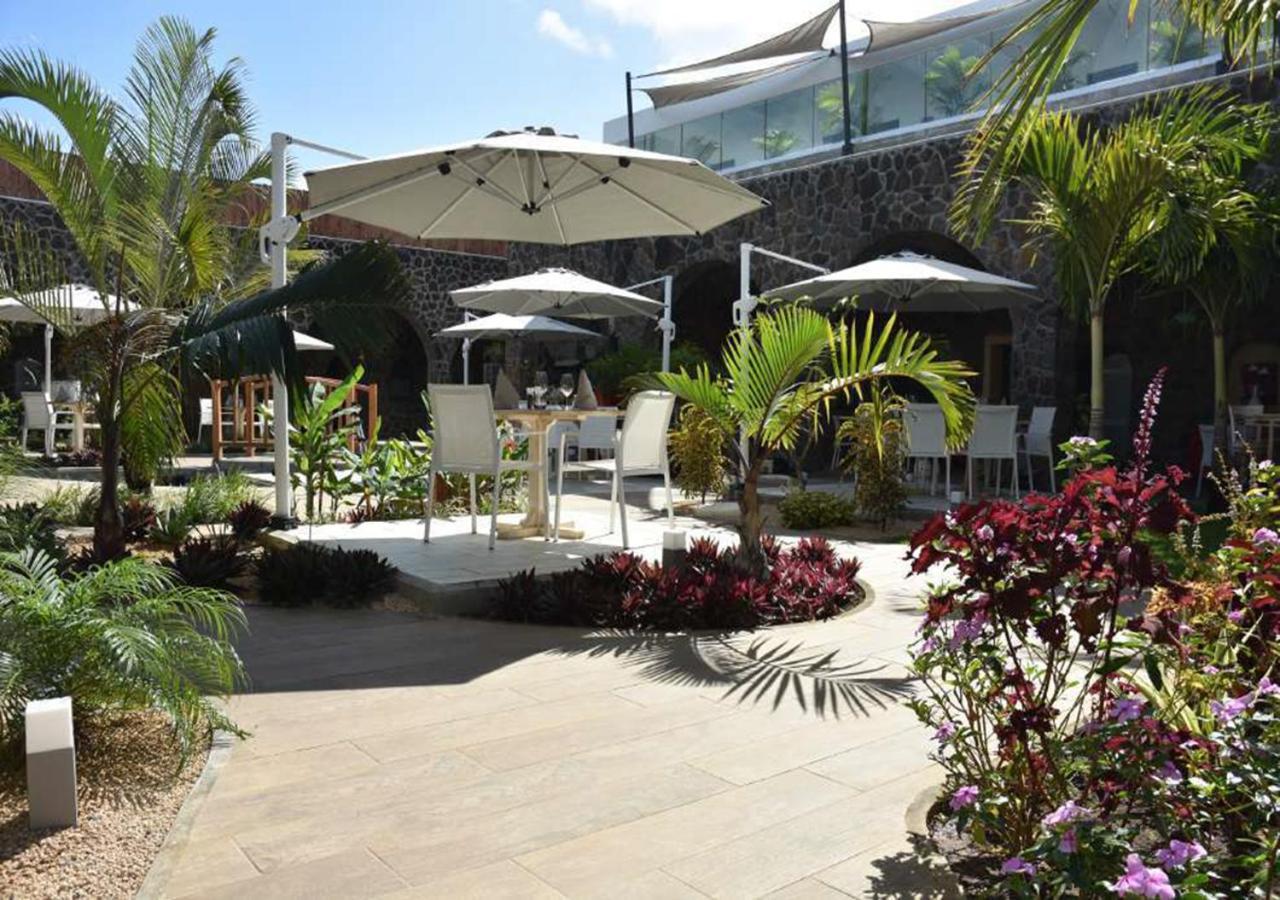 Hacienda Plaza Hotel Pereybere Beach Esterno foto