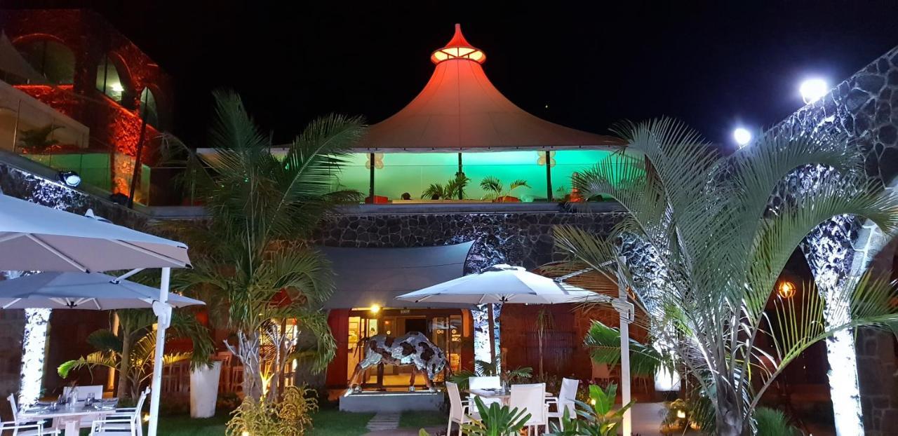 Hacienda Plaza Hotel Pereybere Beach Esterno foto